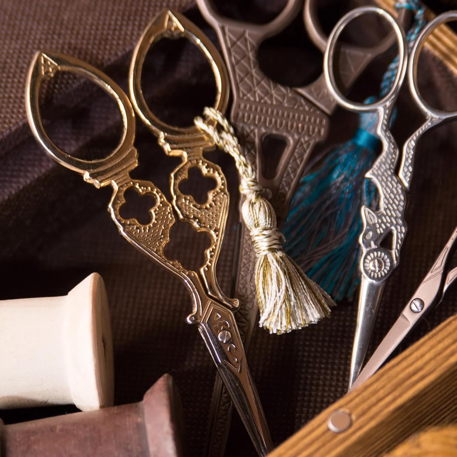 Gold Antique Vintage Style Scissors