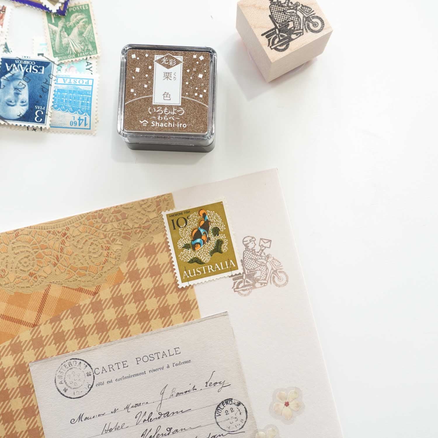 Shachihata 'Iromoyo Kosai Glow Warabe' Series Mini Stamp Ink Pad - Chestnut Brown