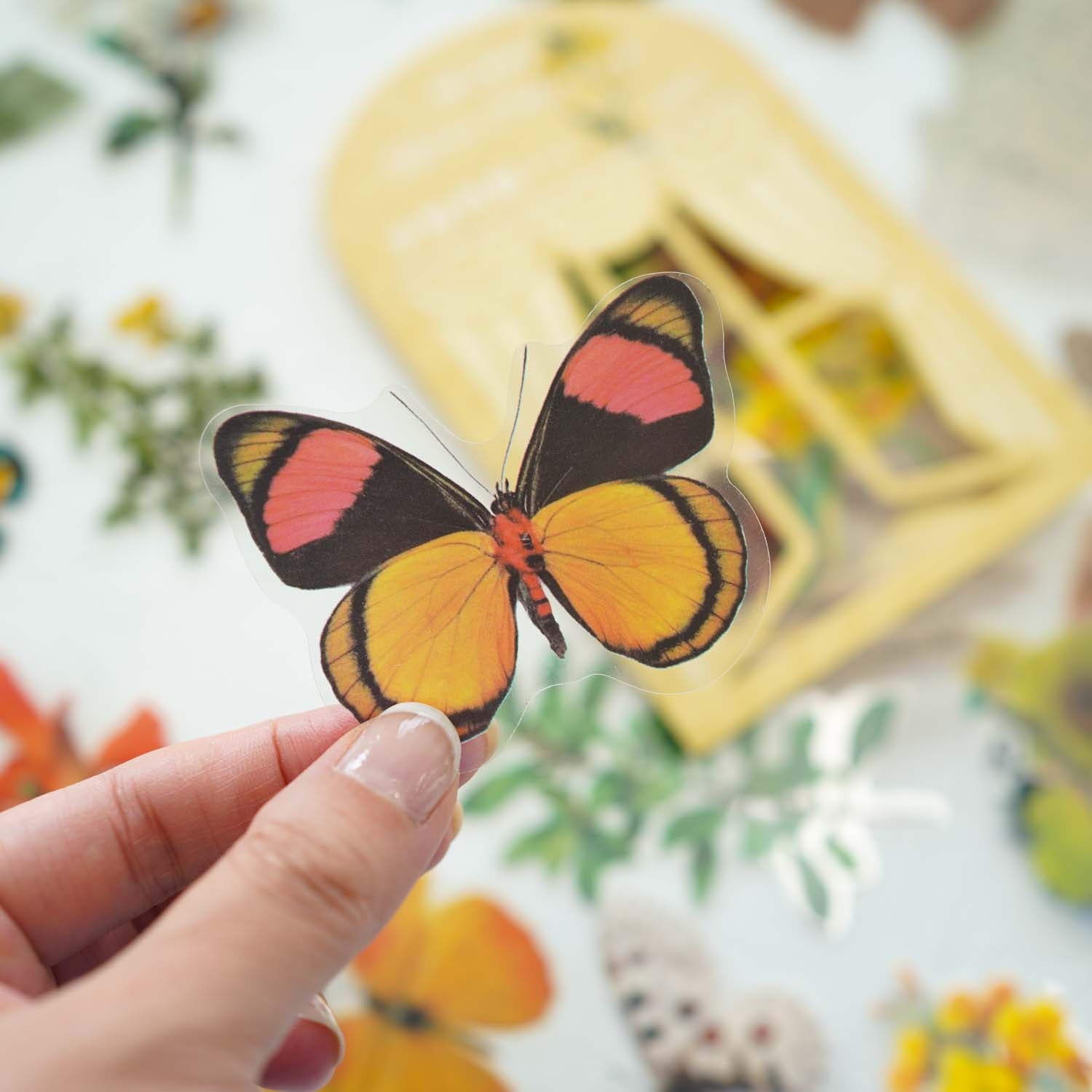 Butterfly Summer Flowers Yellow 'Retro Collection' Flake Stickers