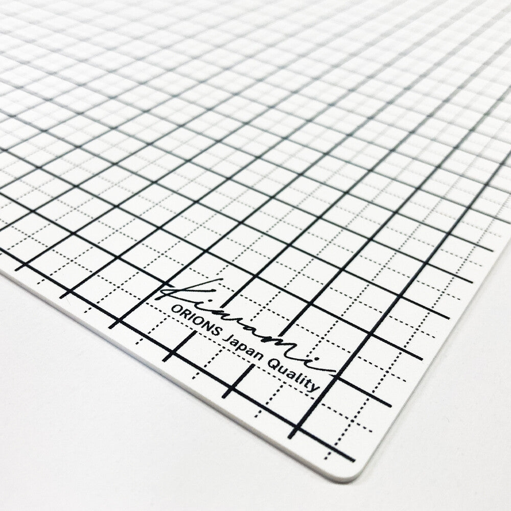 White Writing Mat Size A4+ (with Grid) | Kyoei Orions Kiwami