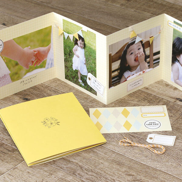 Accordion Scrapbook Expanding Card with Bunting Cord