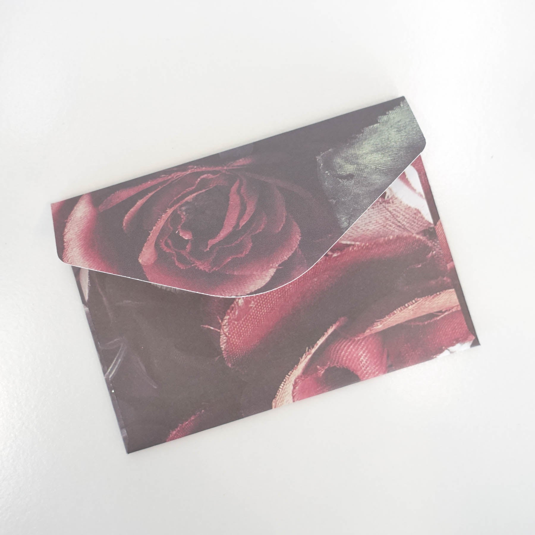 Gentle V-flap Downloadable Envelope Template C6 162 x 114mm