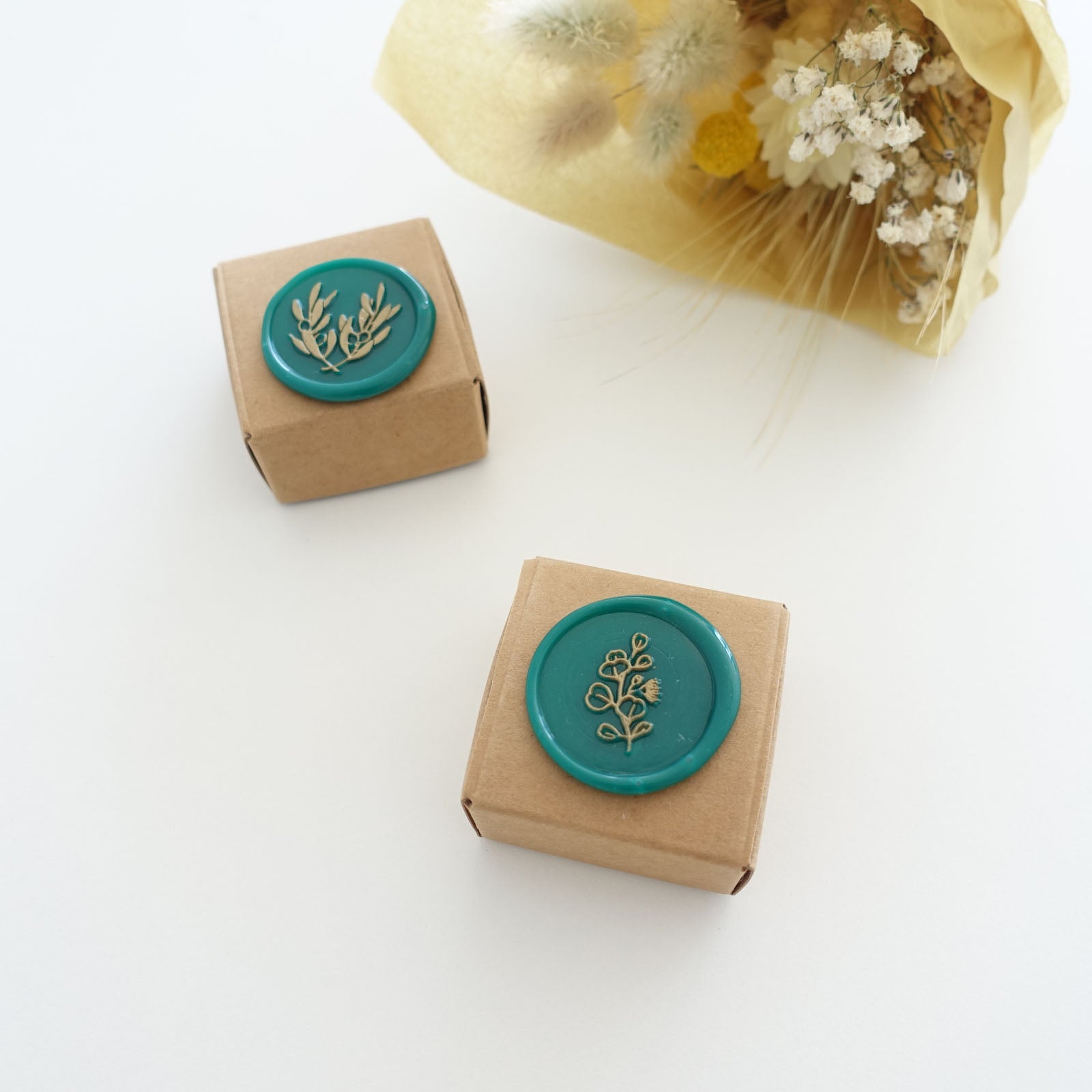 Bottle Green 100pcs sealing wax beads granules tablets pellets