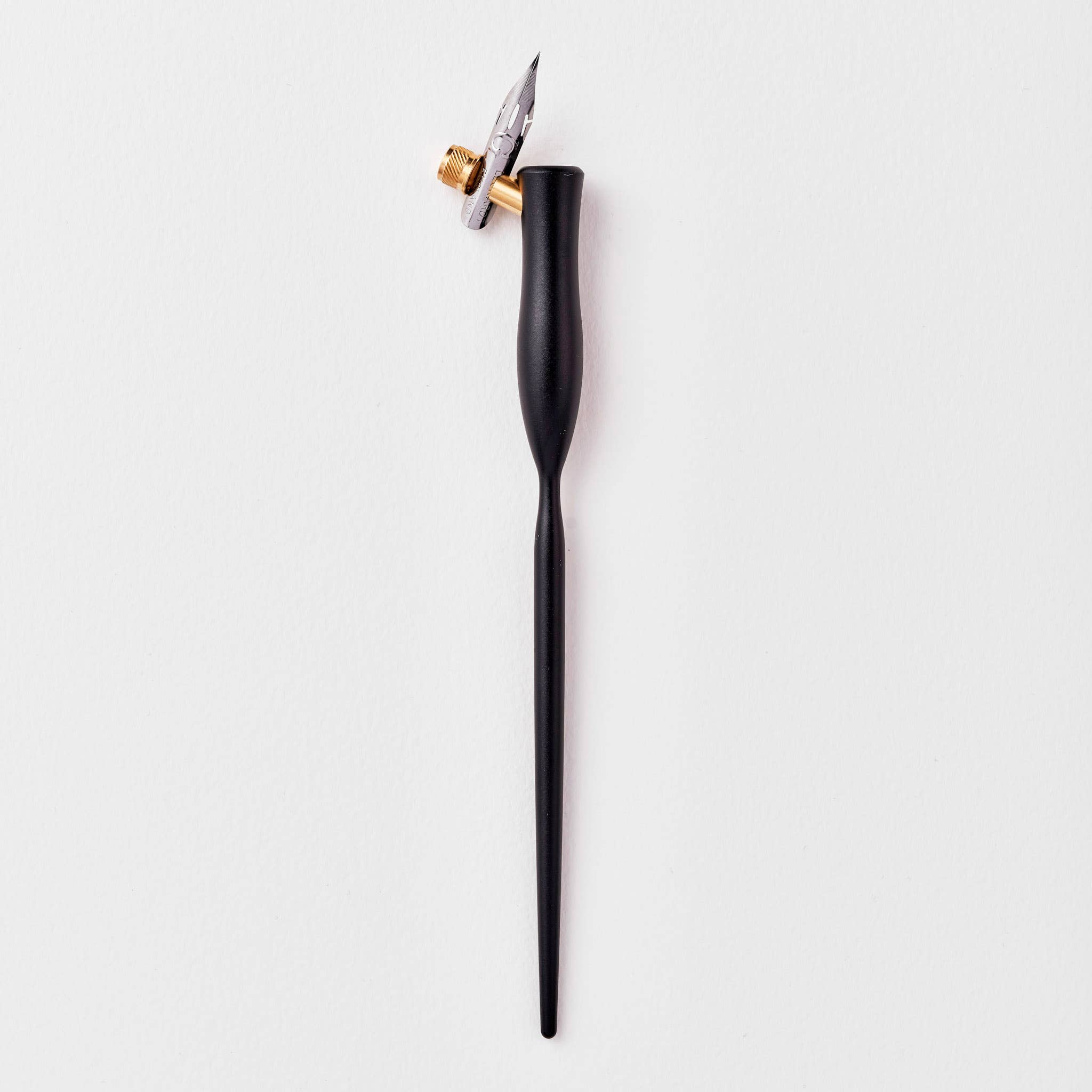 Black Flourish Oblique Calligraphy Pen Holder | Tom's Studio