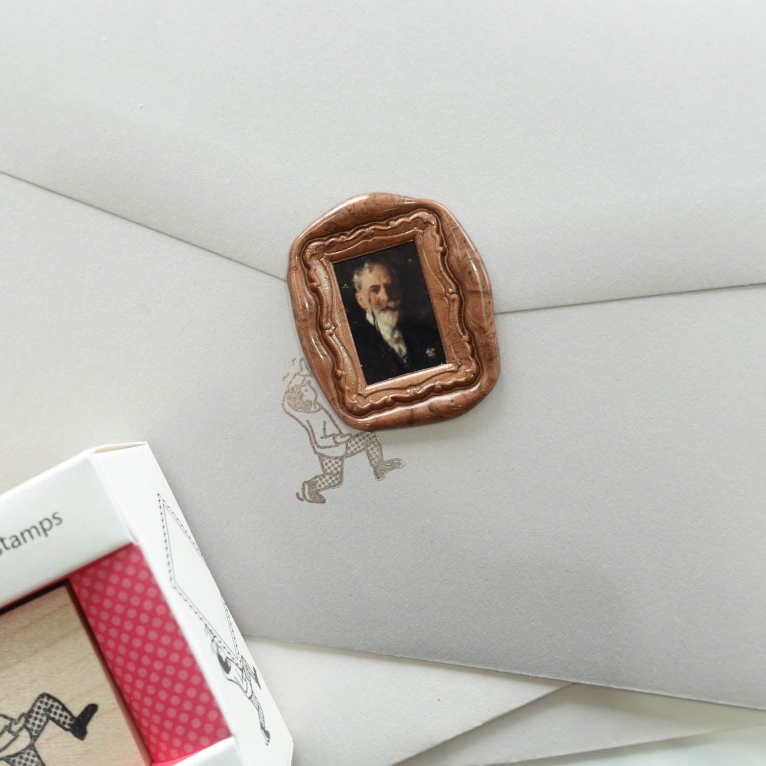 Carry Where? | A Small World Around Stamps | Kitte No Kobito | Rubber Stamp