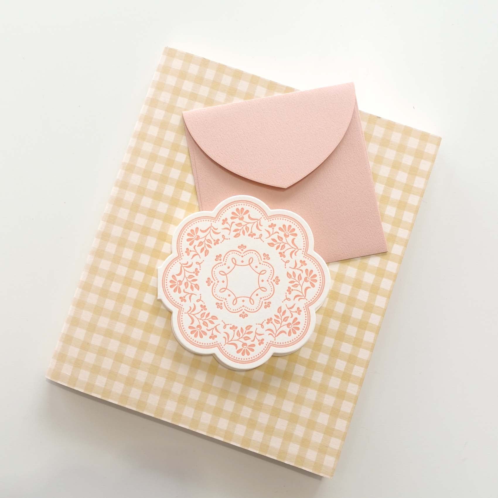 Scallop Round Pink Floral Small Greeting Card