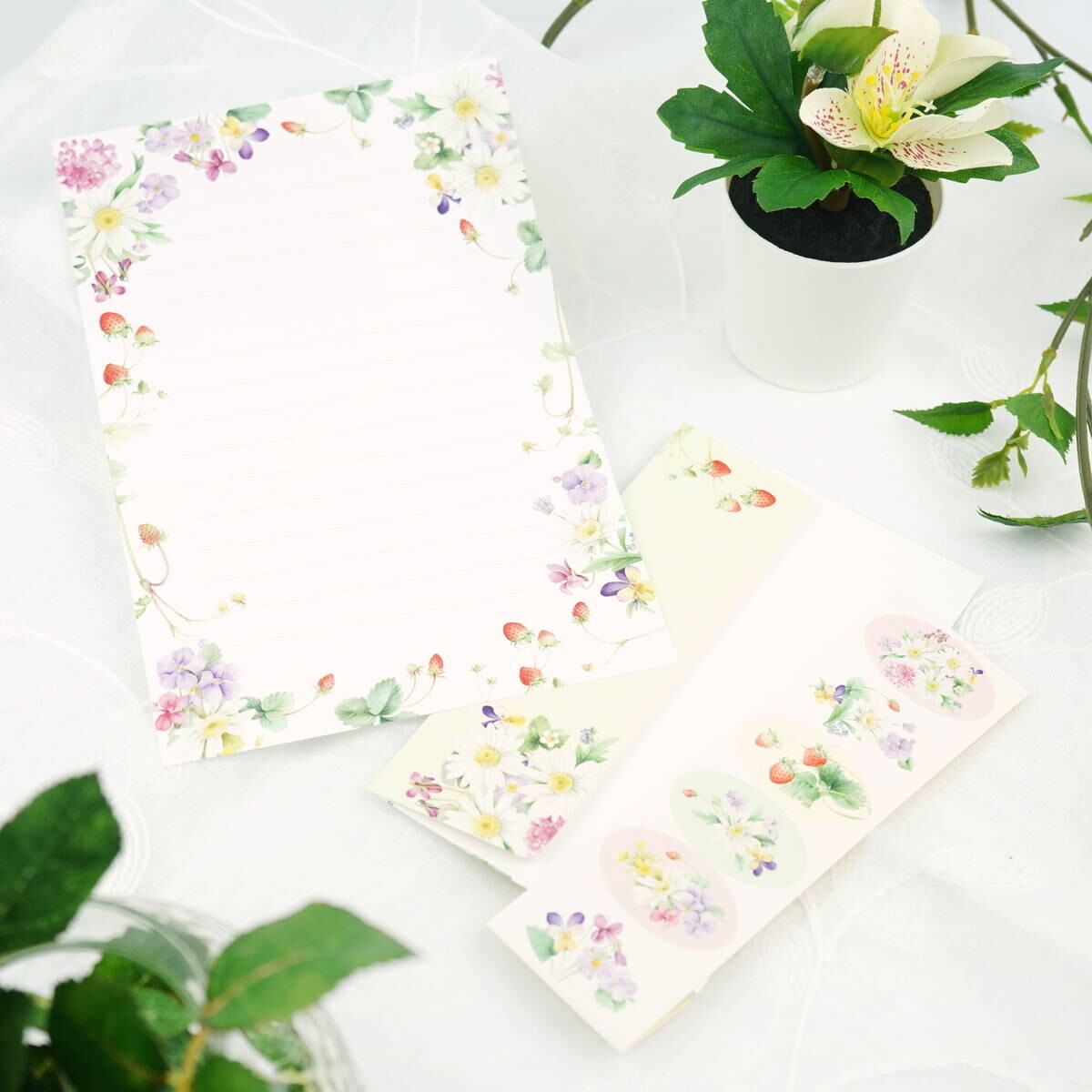 Strawberry Garden Letter Writing Set