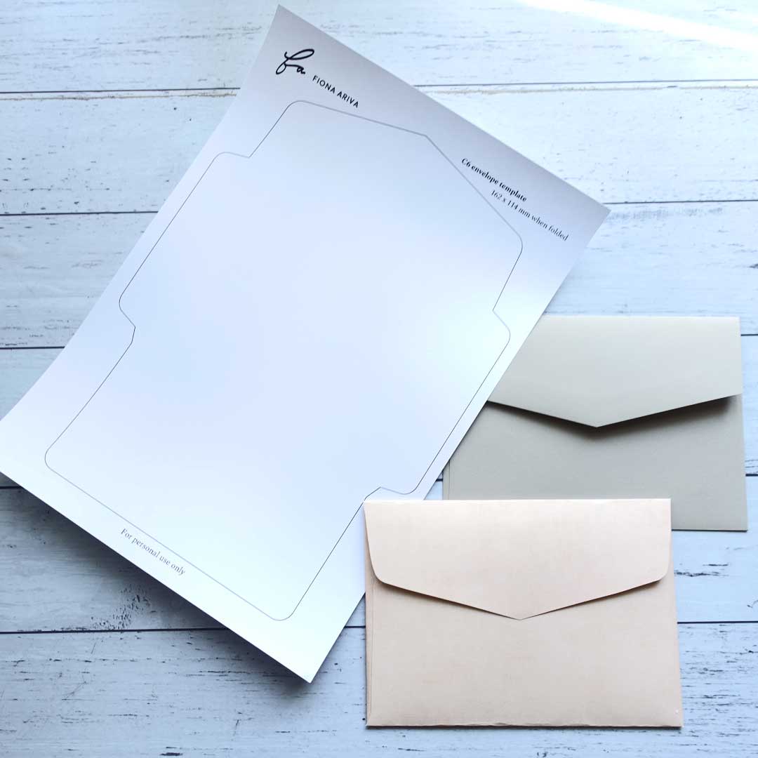 How to gift wrap with a pocket for inserting cards