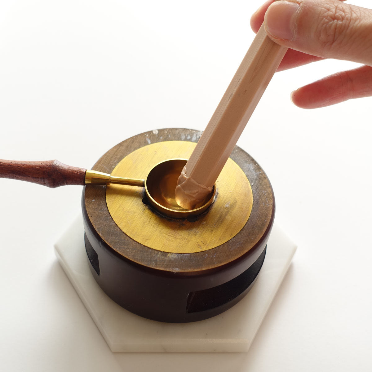 How to melt wickless wax seal stick